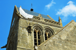 sul-campanile-di-st-marie-eglise-bayeux